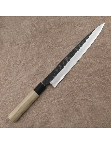 Tojiro Black Hammered Shirogami2 Nóż Yanagiba 24 cm