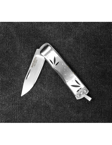 Mcusta Neckknife Bamboo Corian AUS-8A 5,5 cm