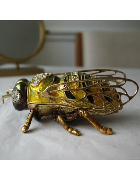 Ekskluzywne Pudełko Szkatułka na Biżuterię Zdobione Kryształkami – Pszczoła – HX542